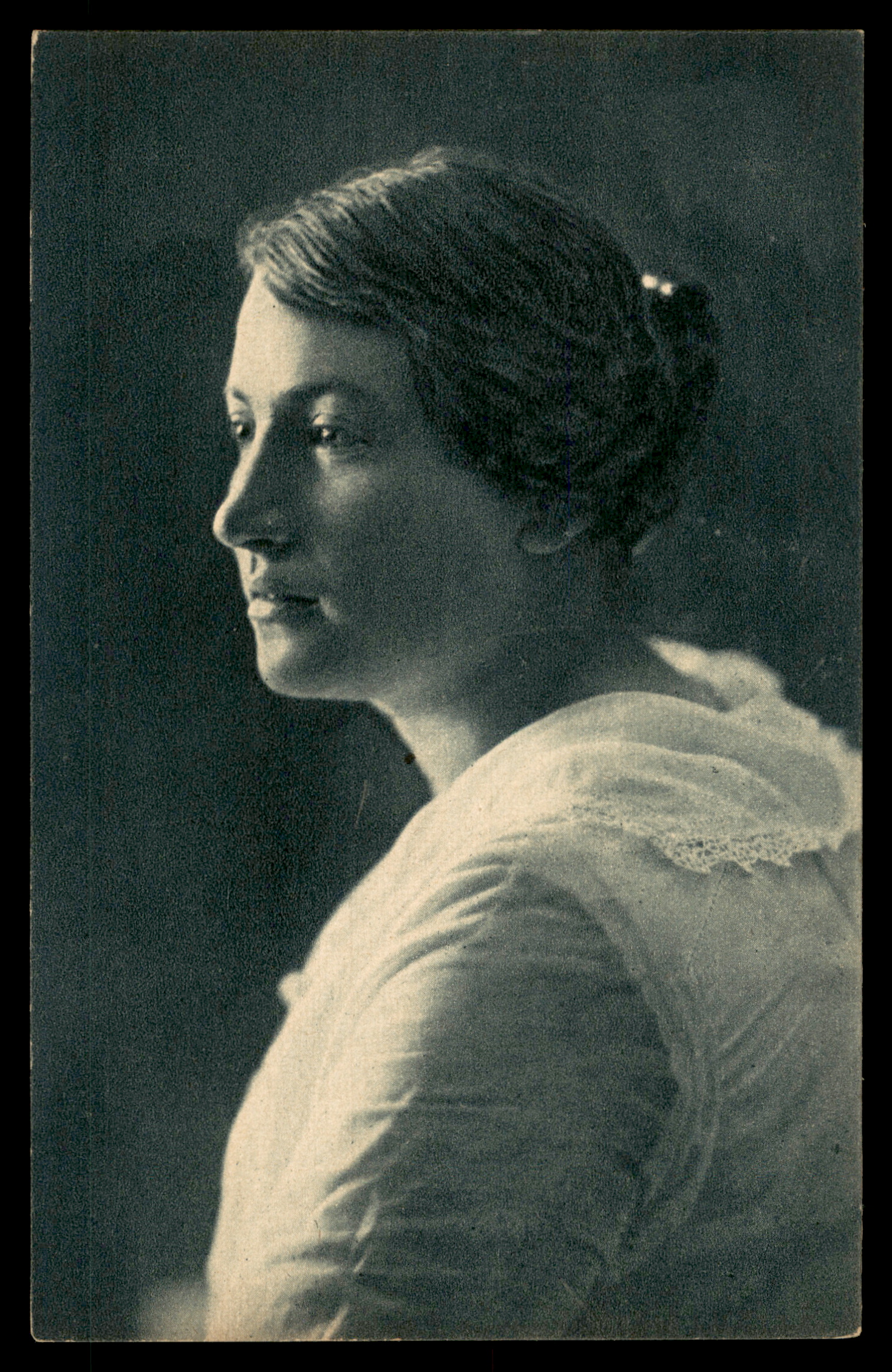 לוט 163 – אוסף גלויות צילום יהודיות וינטג' – דיוקנאות מארץ ישראל ומזרח אירופה | Lot 163 – Vintage Jewish Photographic Postcards Collection – Portraits from Eretz Israel & Eastern Europe – תמונה 15