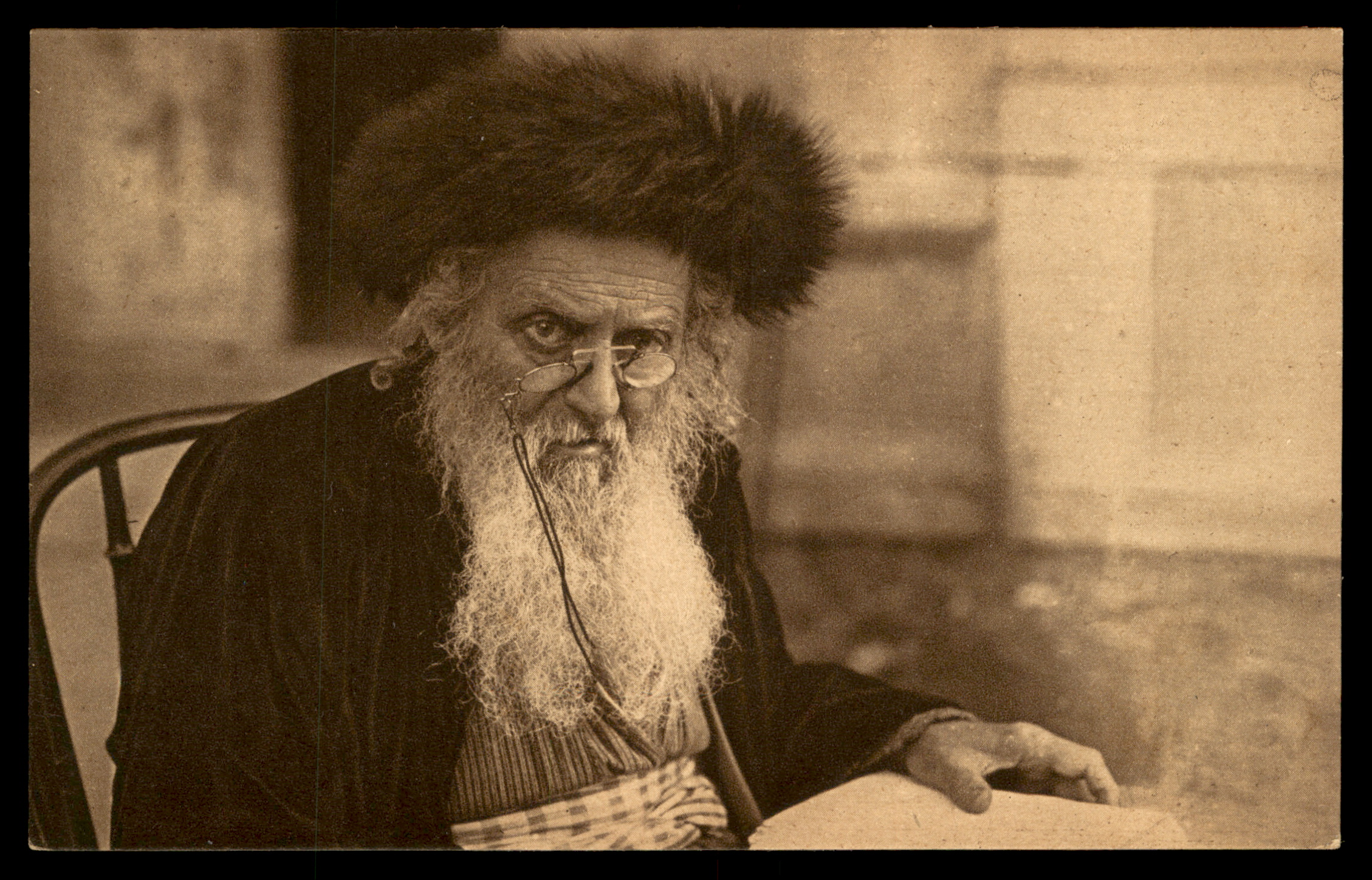 לוט 163 – אוסף גלויות צילום יהודיות וינטג' – דיוקנאות מארץ ישראל ומזרח אירופה | Lot 163 – Vintage Jewish Photographic Postcards Collection – Portraits from Eretz Israel & Eastern Europe – תמונה 2