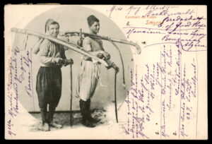 לוט 183 – גלויה סמירנה – סורקי כותנה, דואר צרפתי בלבנט | Lot 183 – Smyrna Postcard – Cotton Carders, French Levant Post