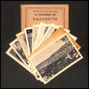 לוט 67 – "זכרון ארץ הקודש – 10 תמונות מנצרת" – חוברת צילומים עתיקה | Lot 67 – "Souvenir of the Holy Land – 10 Pictures of Nazareth" Vintage Photo Booklet